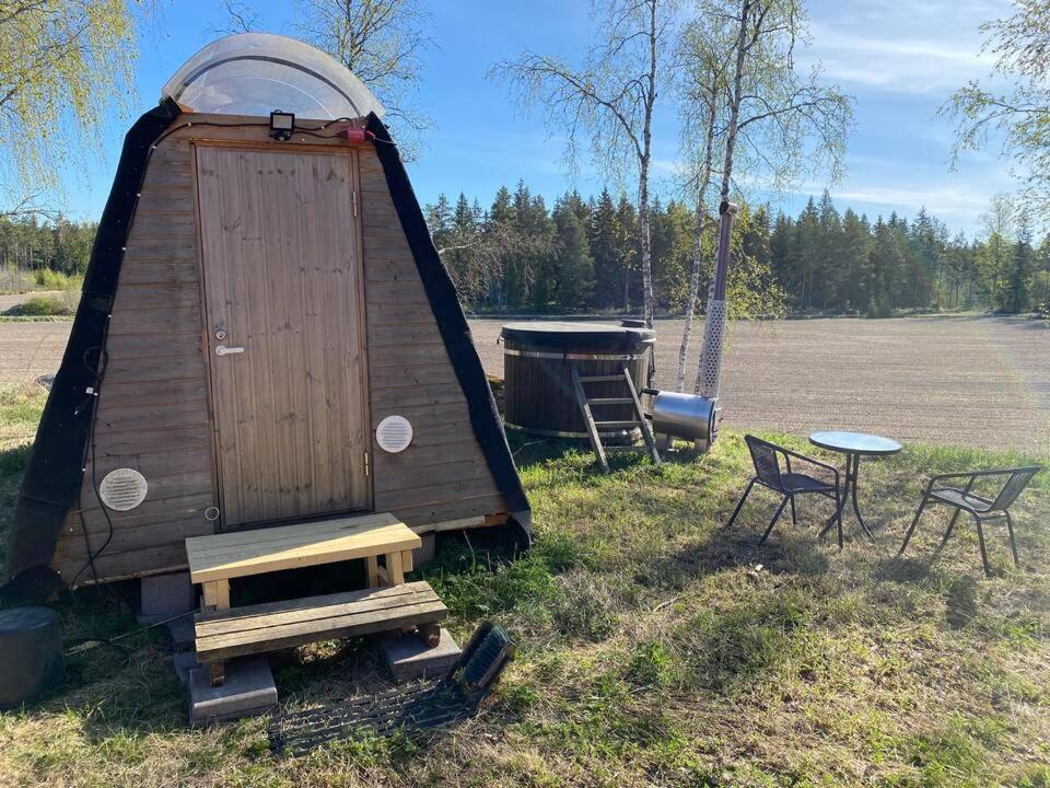 Niiralan Tila : Starlite Cabin Laitila Buitenkant foto